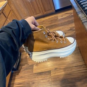 Converse run star hike